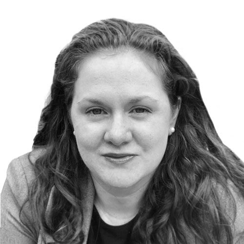 2025_Headshots_JuliaMatthews